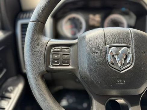Used 2018 RAM 1500 Express w/ Express Value Package AWD/4WD image 32