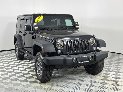 Used 2017 Jeep Wrangler Unlimited Rubicon w/ Cold Weather Group AWD/4WD image 3