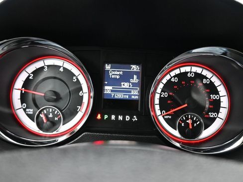 Used 2016 Dodge Grand Caravan SXT w/ Rear Park Assist Package image 15