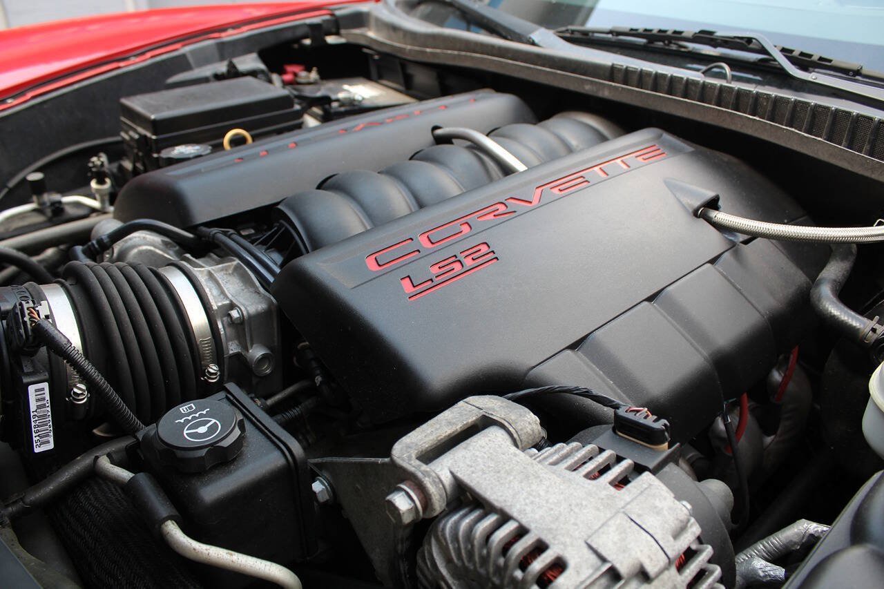 Used 2005 Chevrolet Corvette Convertible w/ Preferred Equipment Group RWD image 23