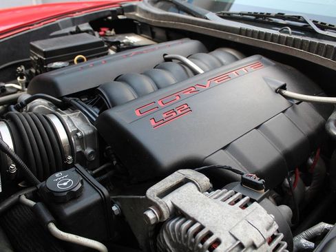 Used 2005 Chevrolet Corvette Convertible w/ Preferred Equipment Group RWD image 23
