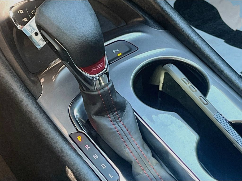 Used 2024 Chevrolet Malibu RS FWD image 16