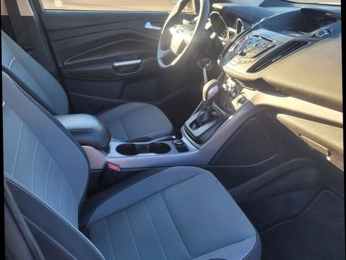 Used 2014 Ford Escape SE image 29