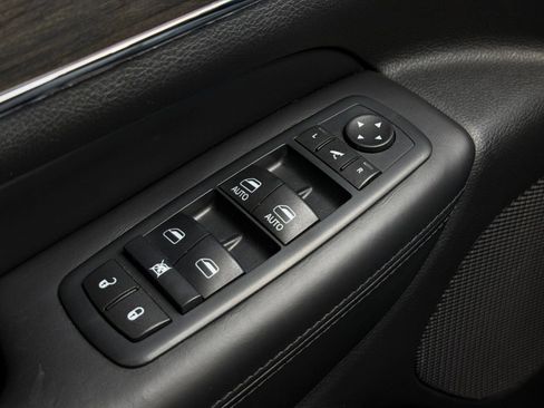 Used 2016 Jeep Grand Cherokee High Altitude image 11