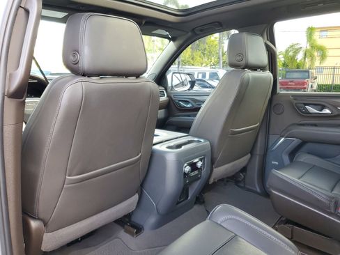 Used 2022 GMC Yukon Denali AWD/4WD image 11
