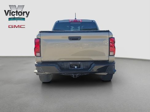 Used 2024 Chevrolet Colorado Trail Boss w/ Technology Package AWD/4WD image 16