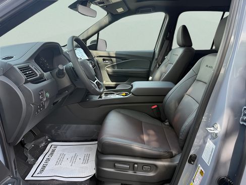 New 2026 Honda Ridgeline Black Edition image 10