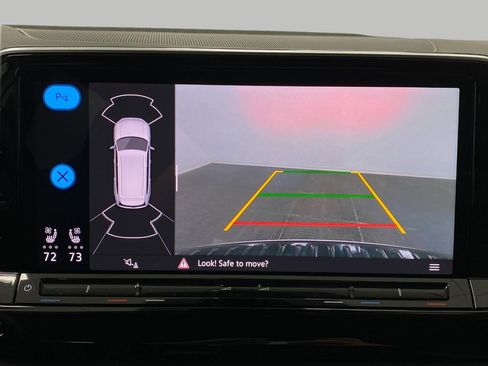 Used 2024 Volkswagen Atlas SE image 25