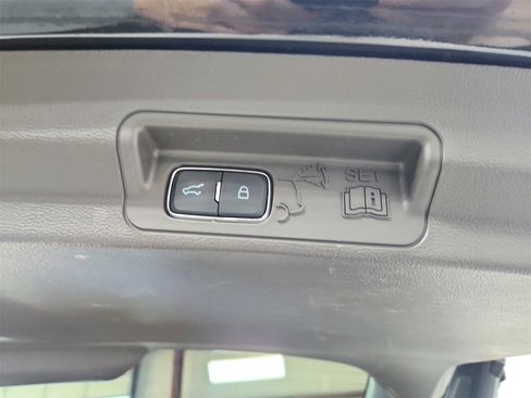 Used 2023 Ford Explorer Platinum w/ Technology Package image 51