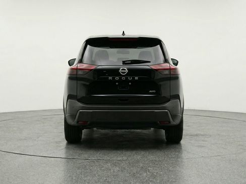 Used 2025 Nissan Rogue SV image 7