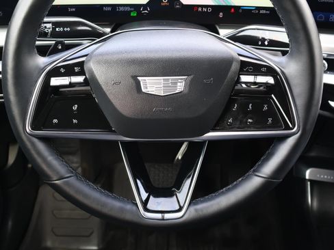 Certified 2024 Cadillac Lyriq Luxury image 12