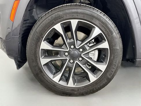 Used 2022 Jeep Grand Cherokee L Overland w/ Luxury Tech Group IV image 33