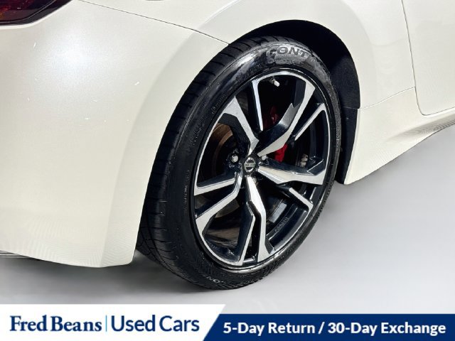 Used 2020 Nissan 370Z Coupe RWD image 38