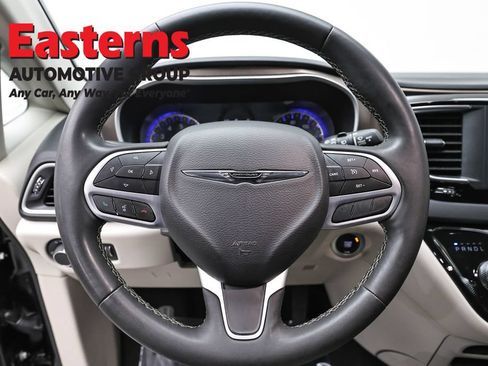 Used 2024 Chrysler Voyager LX FWD image 10
