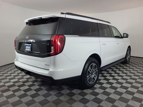 Used 2025 Ford Expedition Max Active image 3