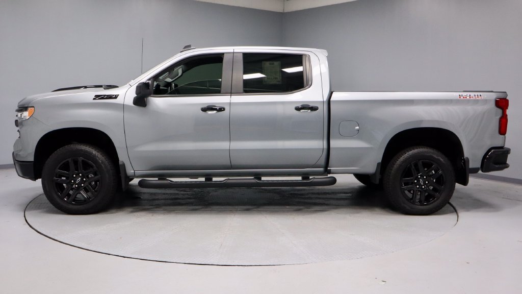Used 2023 Chevrolet Silverado 1500 LT Trail Boss w/ Protection Package AWD/4WD image 8