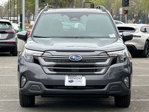 Used 2026 Subaru Forester Premium AWD/4WD image 6
