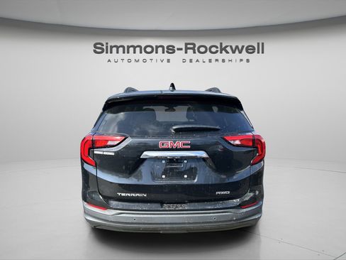 Used 2021 GMC Terrain SLE w/ Driver Convenience Package image 10
