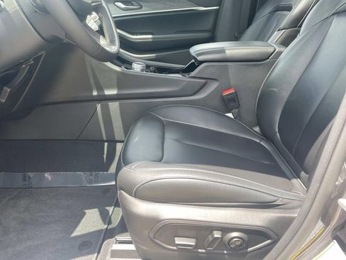Used 2023 Jeep Grand Cherokee Limited RWD image 14