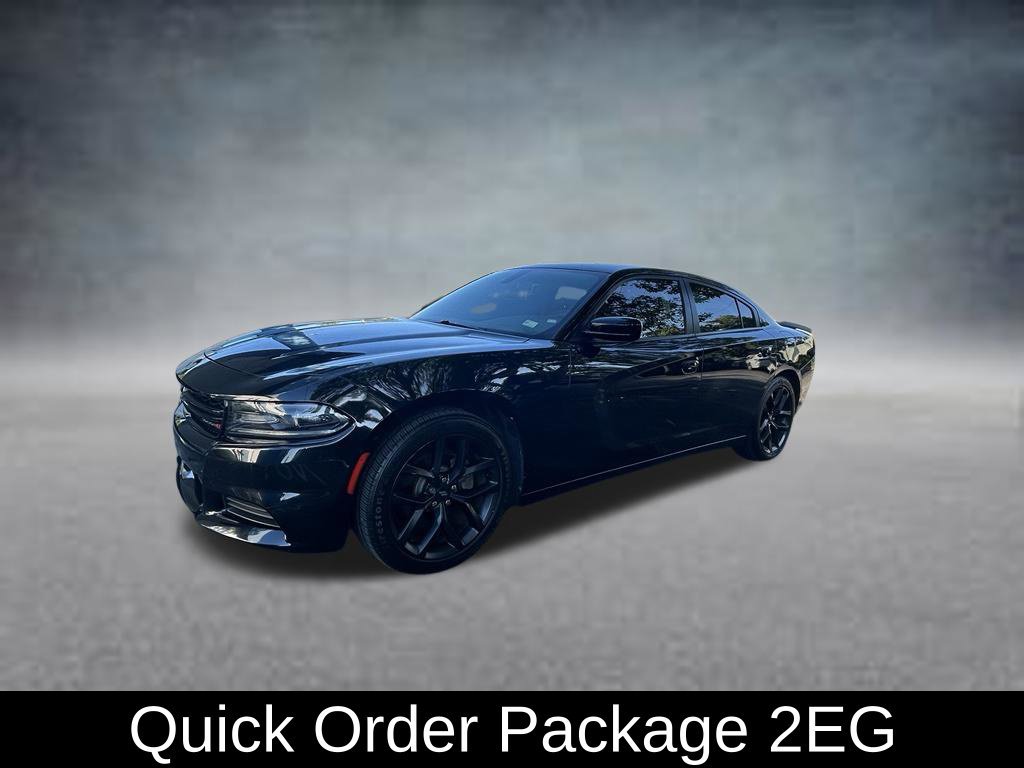 Used 2021 Dodge Charger SXT w/ Blacktop Package RWD image 3