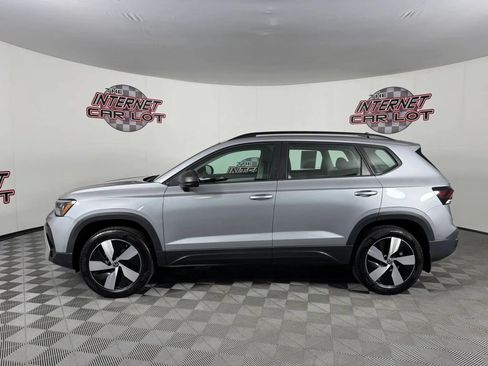 Used 2025 Volkswagen Taos S AWD/4WD image 4