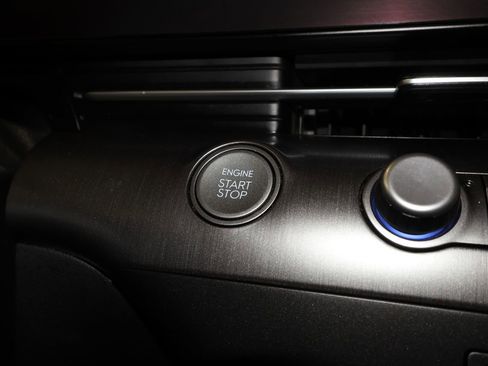 Used 2025 Hyundai Kona SEL image 15