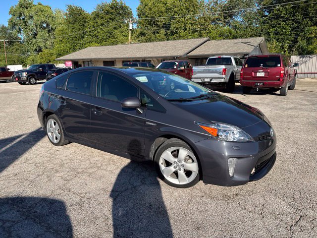 Used 2015 Toyota Prius Five FWD image 3