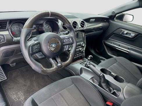 Used 2022 Ford Mustang GT w/ Black Accent Package RWD image 7