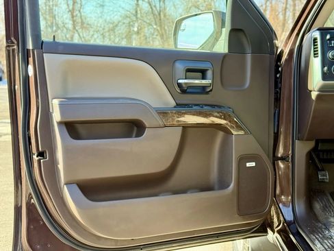 Used 2016 Chevrolet Silverado 1500 LT w/ All Star Edition image 8