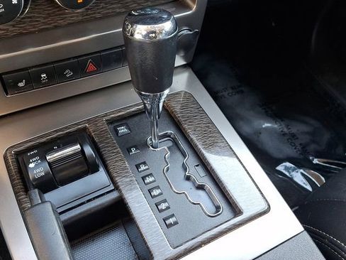 Used 2012 Jeep Liberty Limited Jet image 15