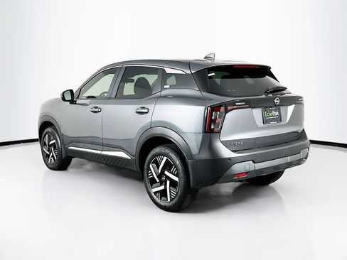 Used 2025 Nissan Kicks SV image 5