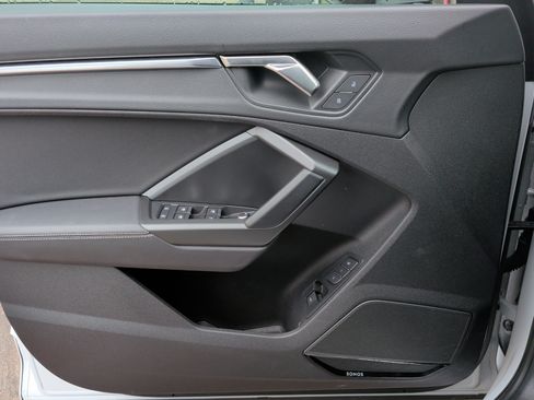 Certified 2024 Audi Q3 2.0T Premium Plus w/ Premium Plus Package image 29