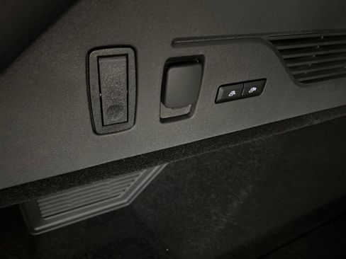 New 2026 Lincoln Nautilus Reserve image 40