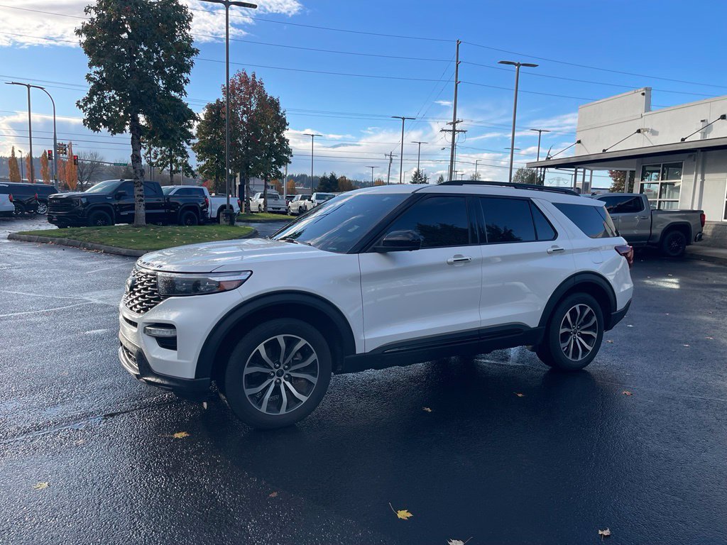 Used 2022 Ford Explorer ST-Line w/ Class IV Trailer Tow Package AWD/4WD image 1