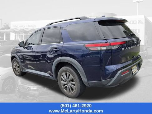 Used 2022 Nissan Pathfinder SV AWD/4WD image 4