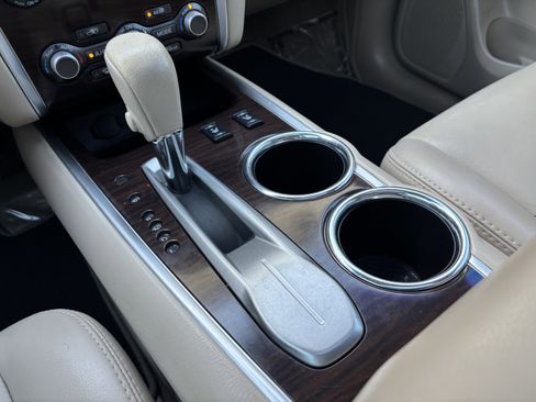 Used 2015 Nissan Pathfinder SL w/ SL Premium Package image 40