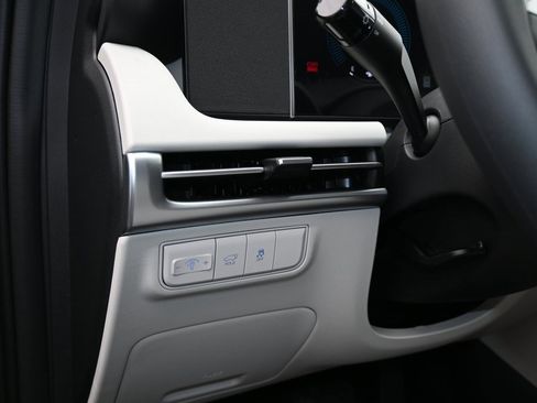 Used 2026 Hyundai Tucson SEL image 18