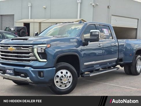 Used 2025 Chevrolet Silverado 3500 High Country w/ High Country Premium Package AWD/4WD image 1