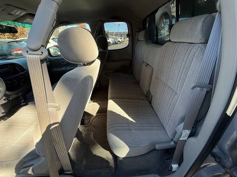 Used 2000 Toyota Tundra SR5 w/ Convenience Pkg RWD image 17