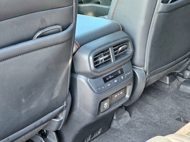Used 2024 Honda Pilot TrailSport image 28