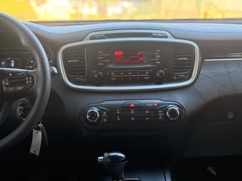 Used 2016 Kia Sorento L FWD image 14