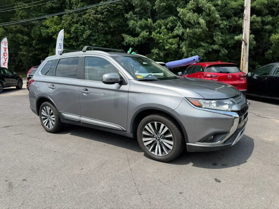 Used 2020 Mitsubishi Outlander SE AWD/4WD image 5