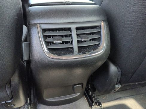 Used 2024 Chevrolet Malibu LT FWD image 32