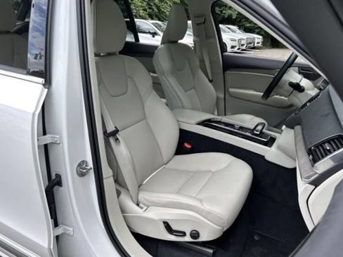 Used 2023 Volvo XC90 B6 Plus w/ Protection Package Premier AWD/4WD image 10