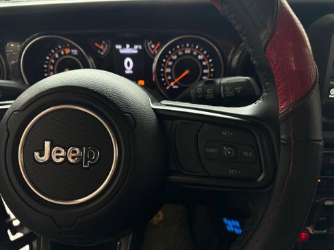 Used 2022 Jeep Wrangler Unlimited Sport AWD/4WD image 16