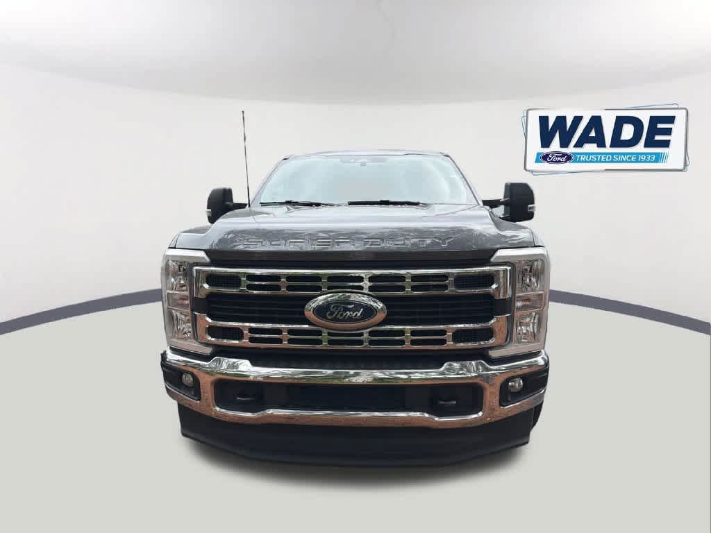 Used 2026 Ford F250 XLT AWD/4WD image 2