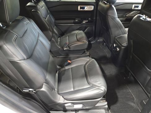 Certified 2022 Ford Explorer ST w/ Equipment Group 401A image 10