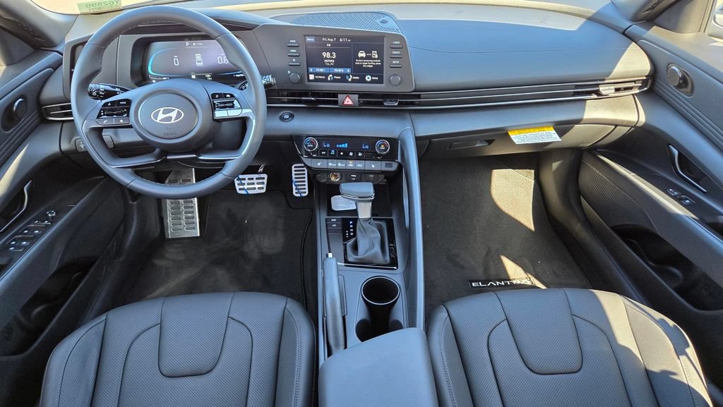 New 2026 Hyundai Elantra SEL Sport FWD image 10