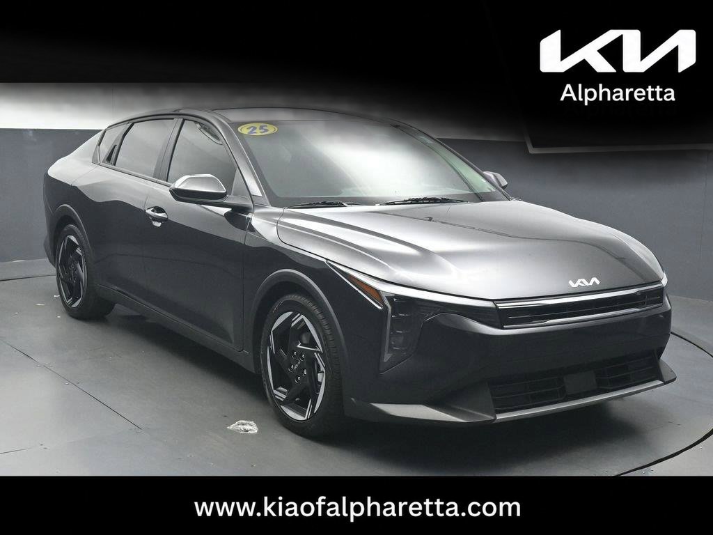 Used 2025 Kia K4 GT-Line Turbo FWD image 1