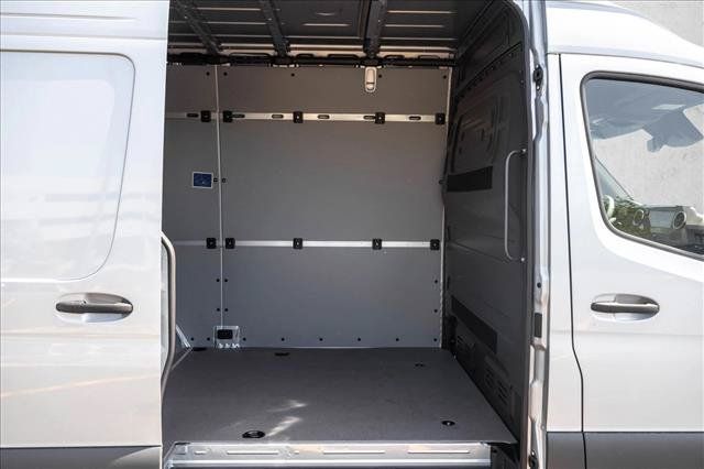 New 2026 Mercedes-Benz Sprinter 2500 image 20